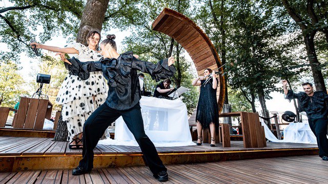 Dansers tijdens opening Peel Plaza Capital C