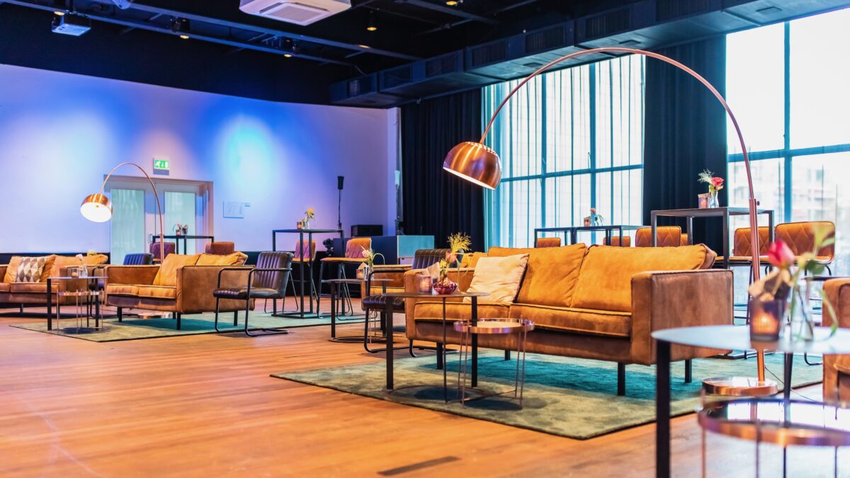 Gooiland Hilversum | Cineac Lounge opstelling Photo
