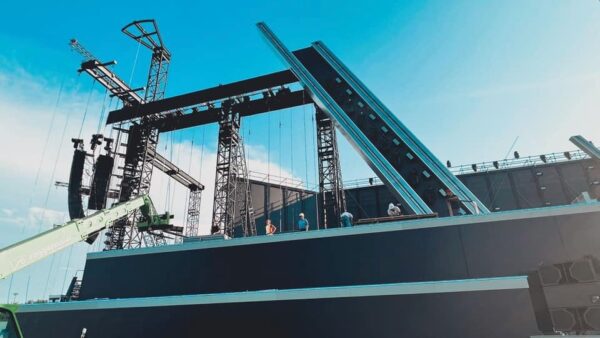 Unbranded verantwoordelijk voor bouw grootste buitenpodium in Duitsland - podium