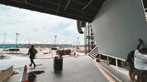 Unbranded verantwoordelijk voor bouw grootste buitenpodium in Duitsland - podium