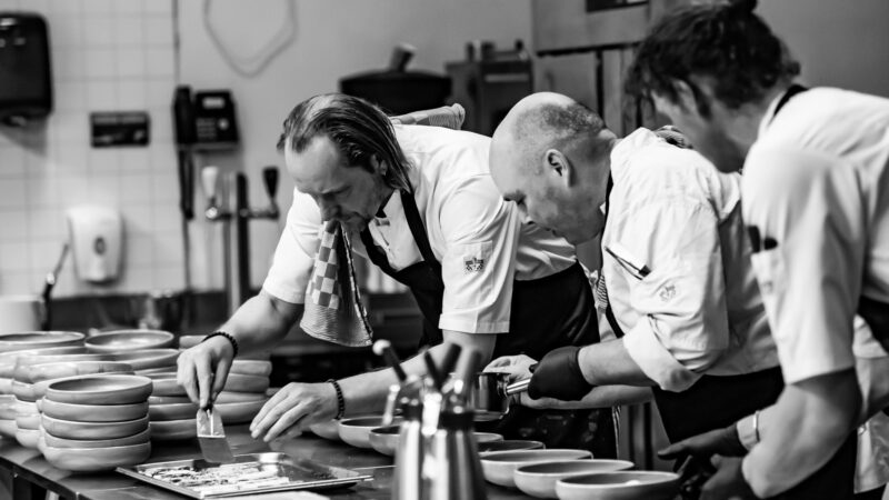 Smit&Zoon_2022 -koks die gerecht bereiden - foto Nico Alsemgeest