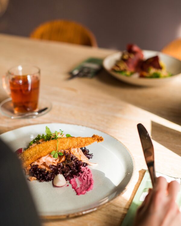 Hutten-Boshuys-gerecht-op-bord - beeld Twycer