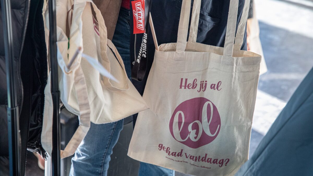 BFoto - Locatietour Utrechtse Heuvelrug - tas Linda op Locatie LOL