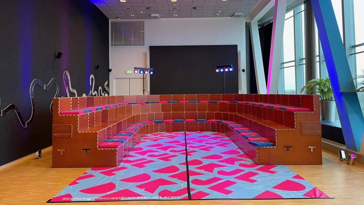 Ideeentheater modulaire zitplekken - arena - banken - stoelen