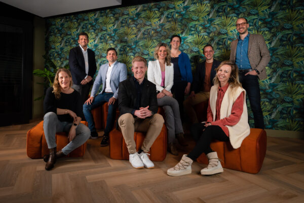 Foto_Management_Teams_DB_en_FX