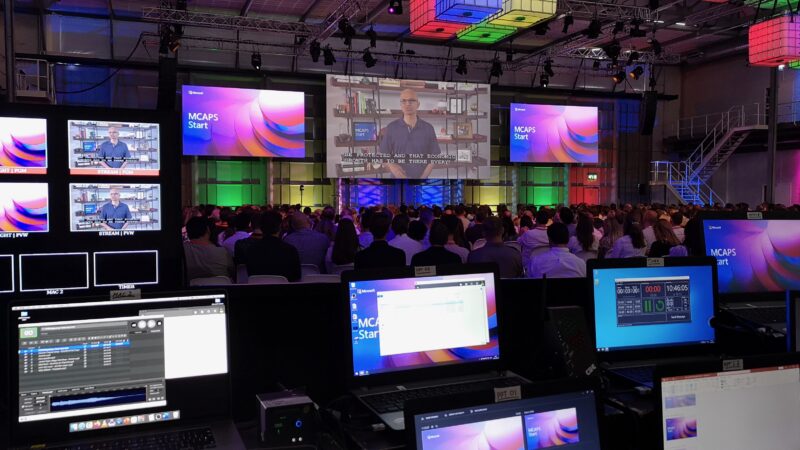 Starlive - techniekschermen tijdens event Microsoft