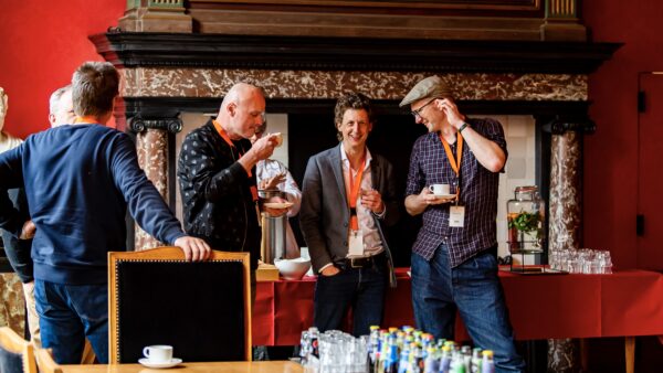 XSAGA_koffie drinken - Beeld: Nico Alsemgeest