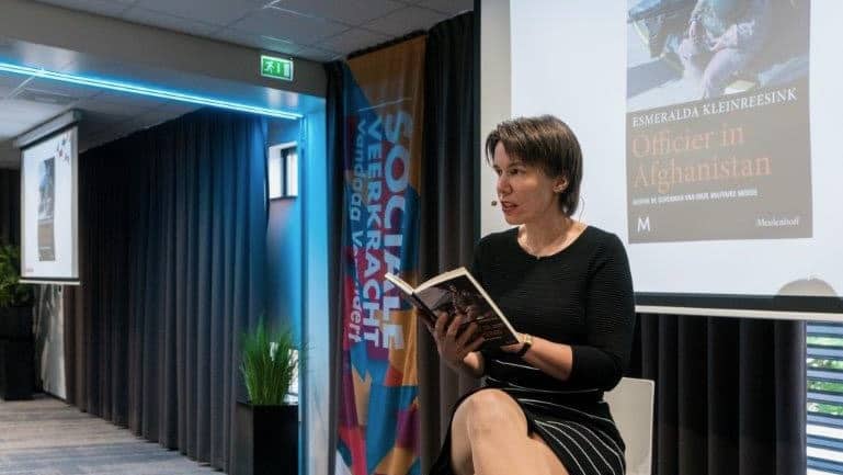 conferentie SLIM21 - Esmeralda Kleinreesink leest voor uit boek