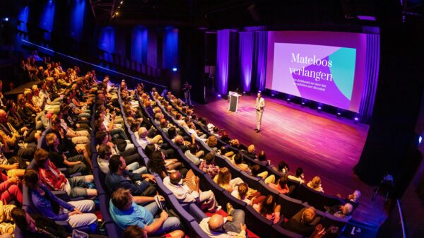 Lancering dichtbundel XSAGA - Mateloos Verlangen - beeld Kevin Verkruijssen