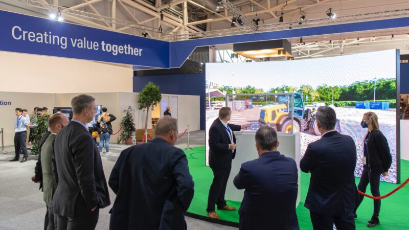 First-Impression-beursstand-Komatsu_Bauma_2022_©PhotoHilderson