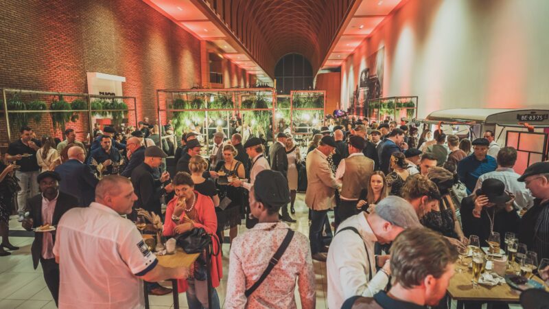 Louwman Museum - eindejaarsfeest in roaring 20's stijl - beeld Koen de Haas