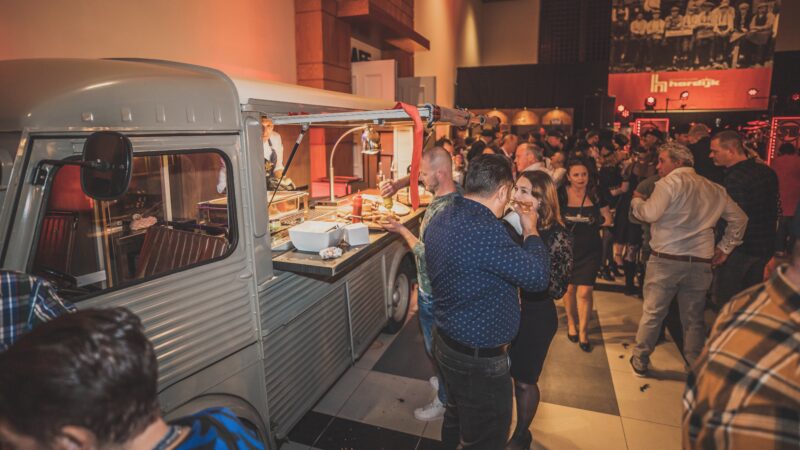 Louwman Museum - eindejaarsfeest in roaring 20's stijl - beeld Koen de Haas