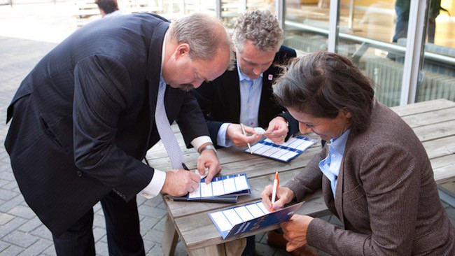 Netwerkspel - More Balls Than Most -
