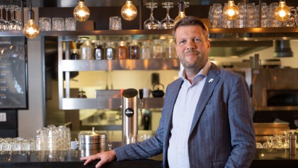Robert Hendriks (Manager Publiekservice en Horeca) Flint Theater
