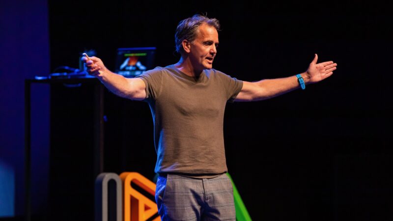 -Sander Hendrix - regisseur - spreker - de regie kwijt