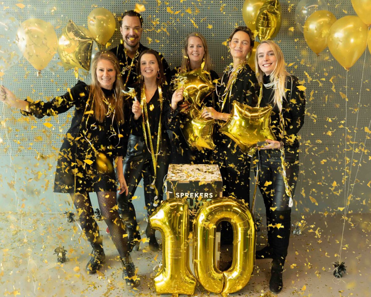 Sprekershuys bestaat 10 jaar - teamfoto