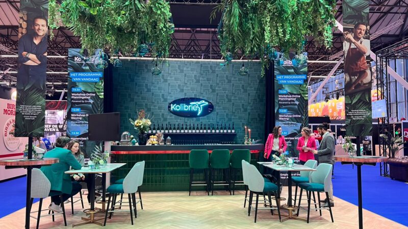 Kolibrie beursstand met bar - First Impression audiovisual