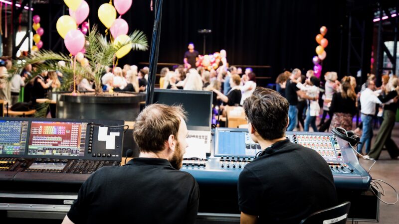 Mannen van de techniek bij Theater de Kampanje