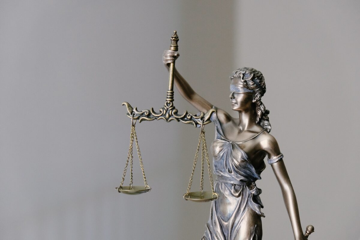 Vrouwe justitia - regelgeving