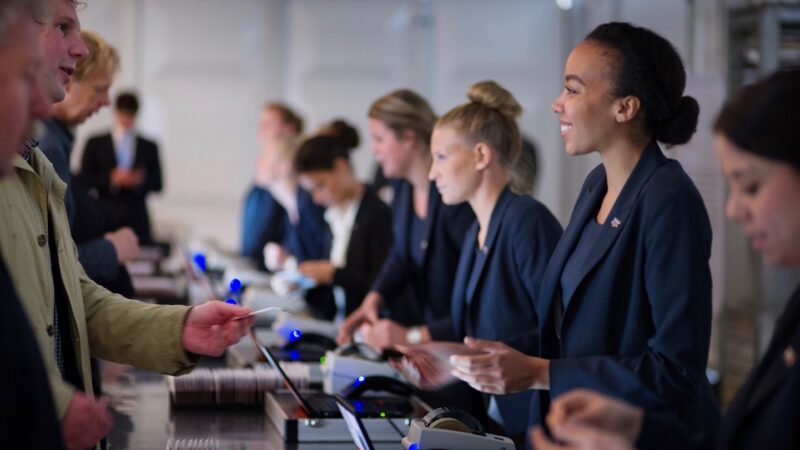 Kronenburg Hospitality & Event Staff - Congres Hostess Host Den Haag Amsterdam en Utrecht