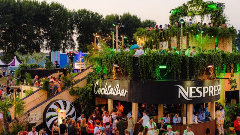 Nespresso-paviljoen-op-Lowlands-foto-Floris-Heuer