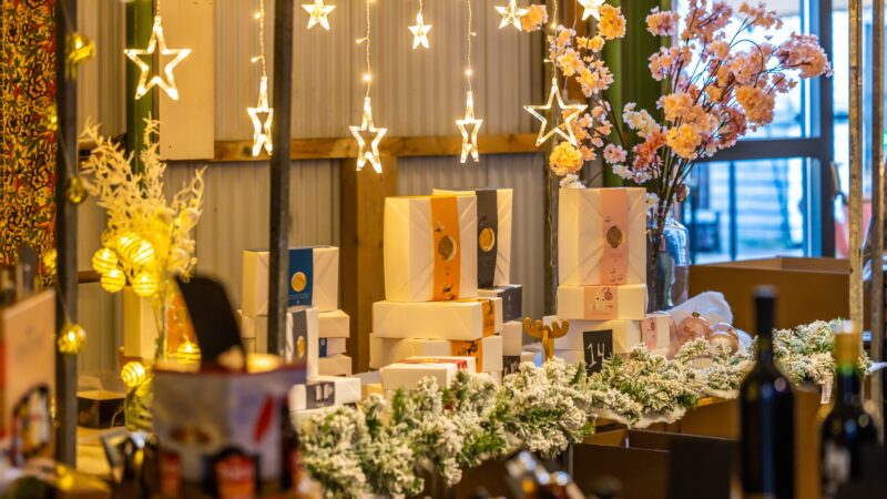 DUS Utrecht - Speelkwartier - Werf - Winter Wonder Werf - Kerstkraam - Pakketten - Sfeerverlichting
