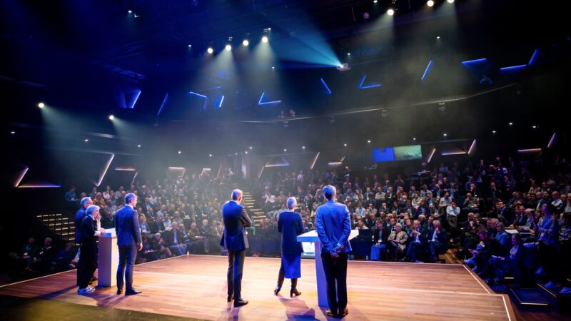Spant_Podium één_Presentatie op orkestbak
